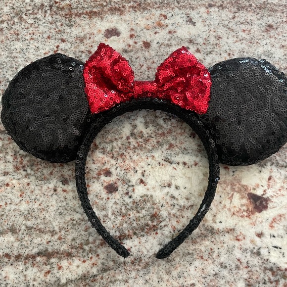 Sparkly Minnie Mouse Ears Headband - Picture 3 of 3